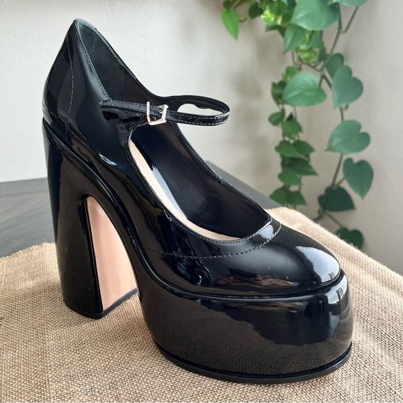 SCHUTZ Zayne Mary Jane Platform Pump in Black Patent Size 9.5 NWOT - Picture 2 of 16
